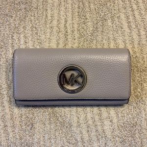 Micheal Kros Wallet New with Tags Cement Beige